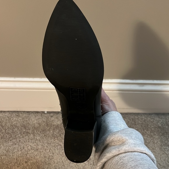 Black leather Michael Kors ankle boots size 7 - Picture 2 of 5